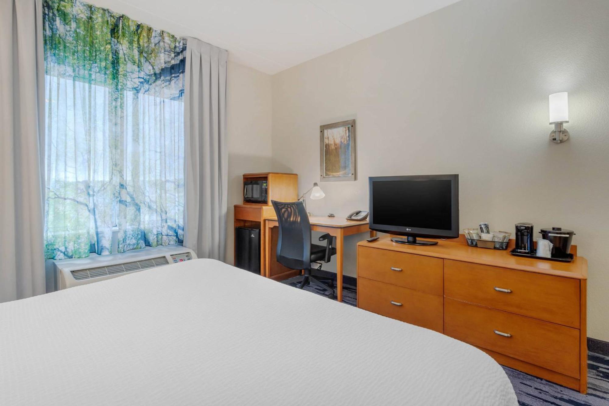 Fairfield Inn & Suites By Marriott Houston Конро Екстер'єр фото
