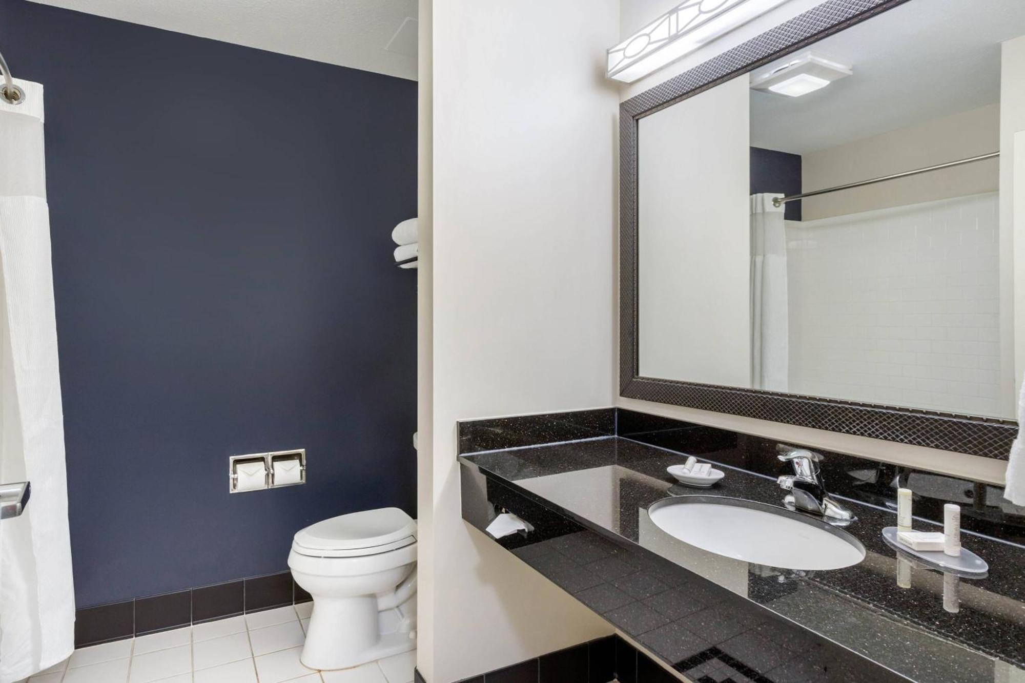 Fairfield Inn & Suites By Marriott Houston Конро Екстер'єр фото